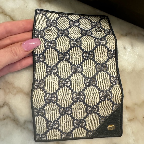 Vintage Monogram Gucci Key Holder (missing key attachment) - Picture 2 of 16